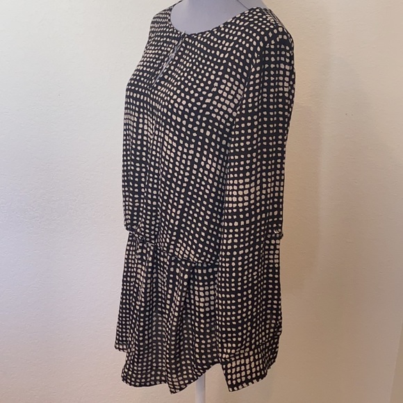 VINCE CAMUTO  GATHERED SHIRT - Picture 2 of 12
